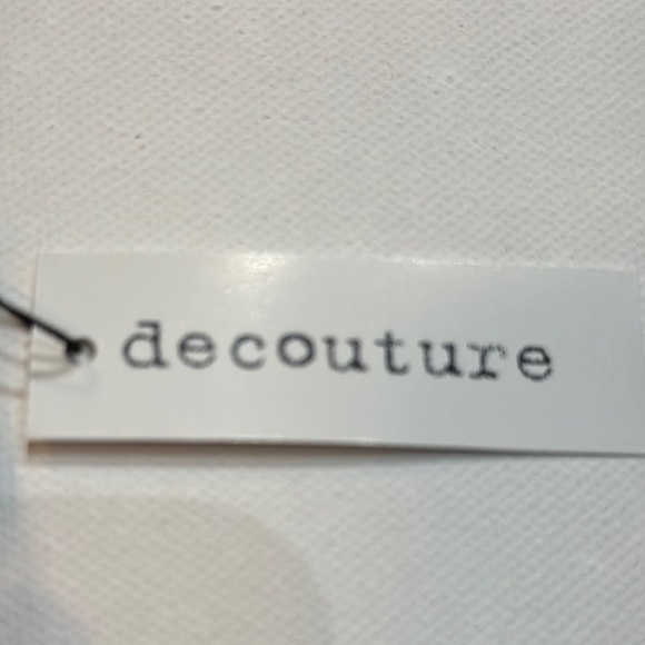 Elegant Red Swirl Pendant Necklace - Picture 6 of 9